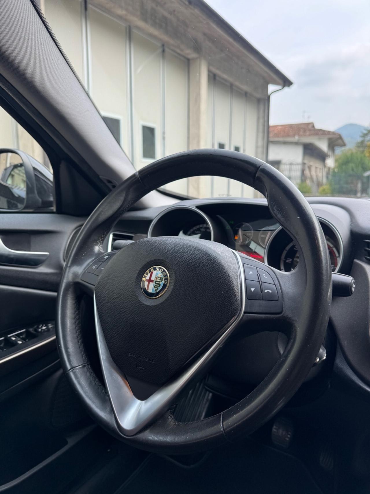 Alfa Romeo Giulietta 1.6 JTDm-2 105 CV Exclusive