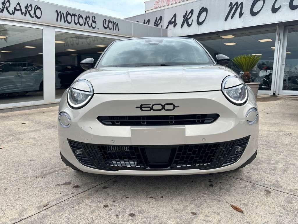 Fiat 600 Hybrid 145 CV DCT MHEV Sport 2026 / KM 0 IVA ESPOSTA Tua a solo 269 Euro al mese