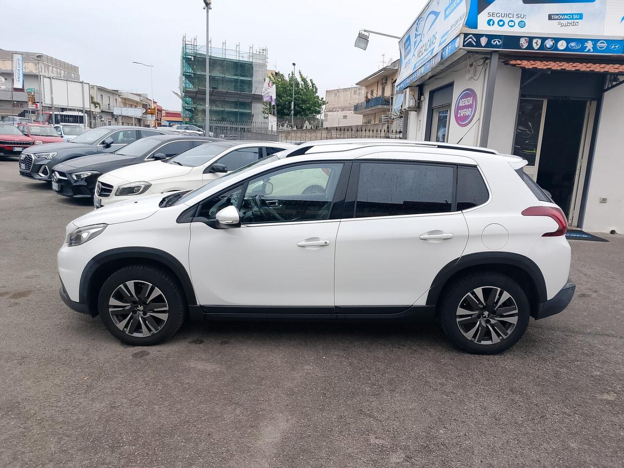 Peugeot 2008 PureTech 82 Allure