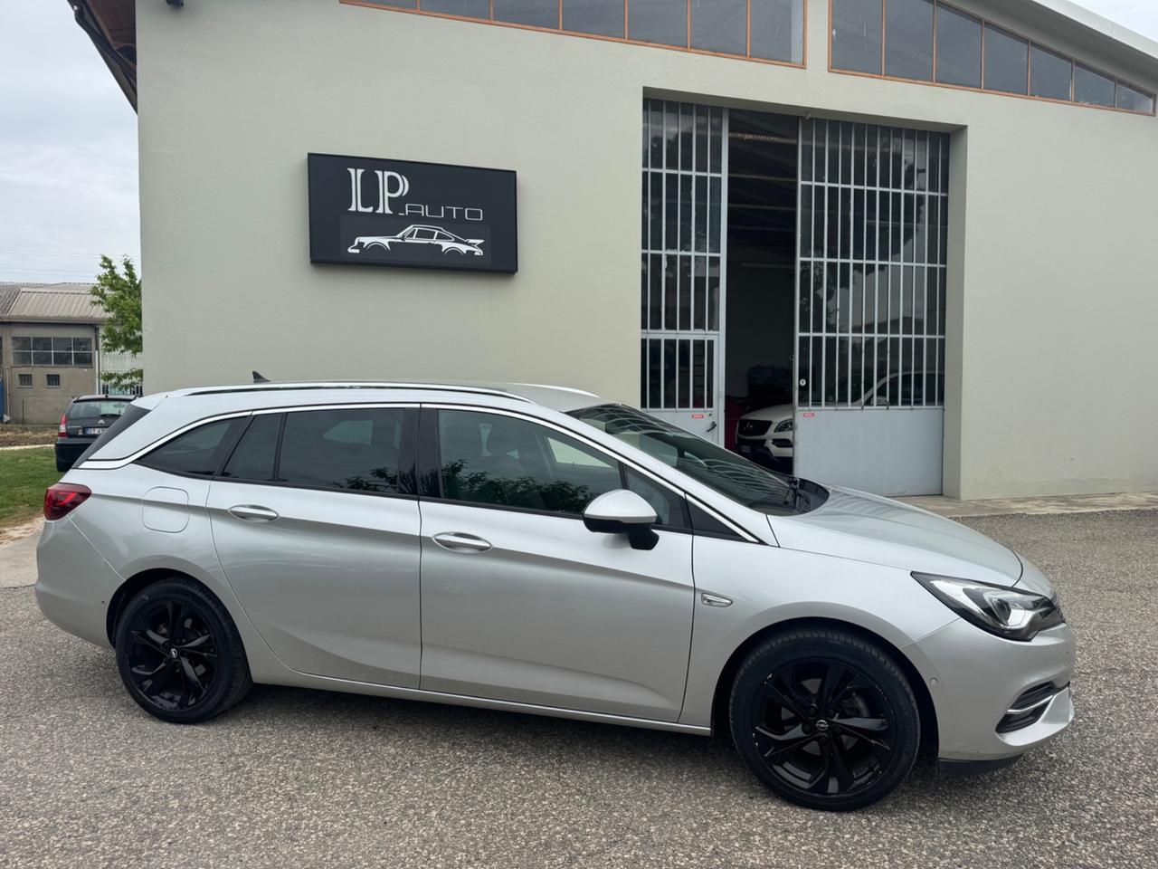 Opel Astra 1.5 CDTI 122 CV S&S 5 porte Business Elegance