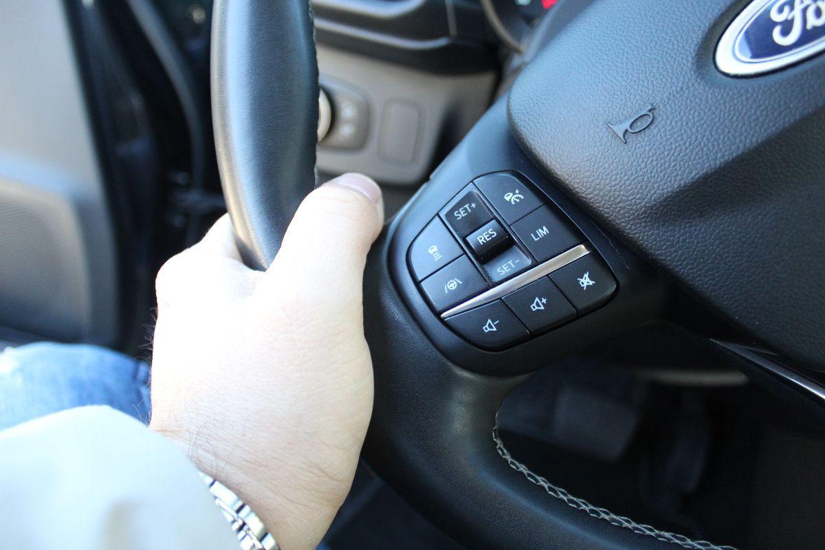 FORD - Puma - 1.0 EcoB. Hyb. 125 CV S&S aut. Tit.