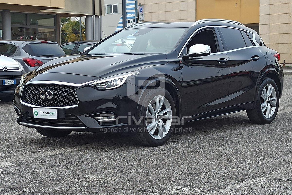 INFINITI Q30 1.5 diesel Premium Tech