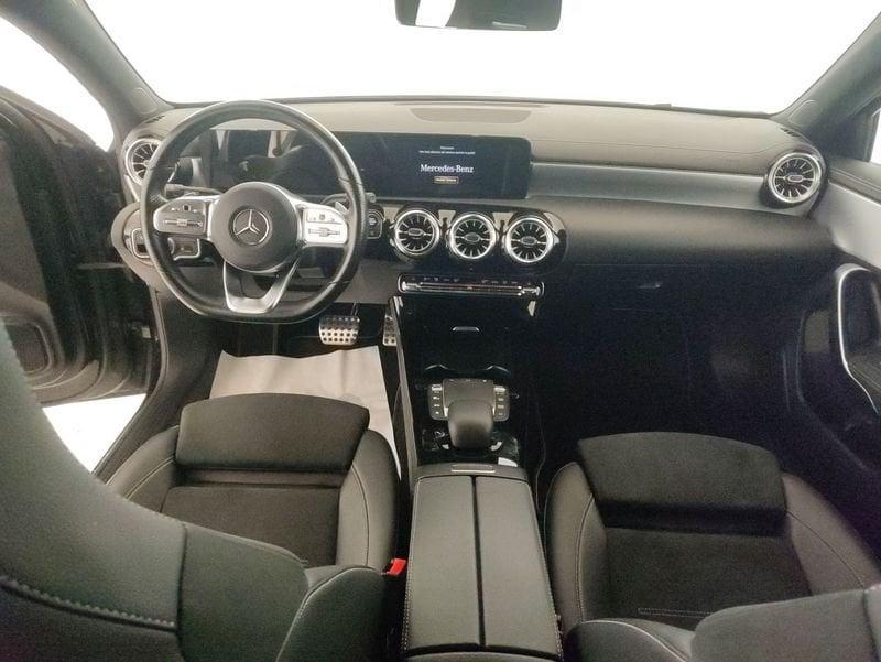 Mercedes-Benz Classe A A 180 d Premium Night edition auto