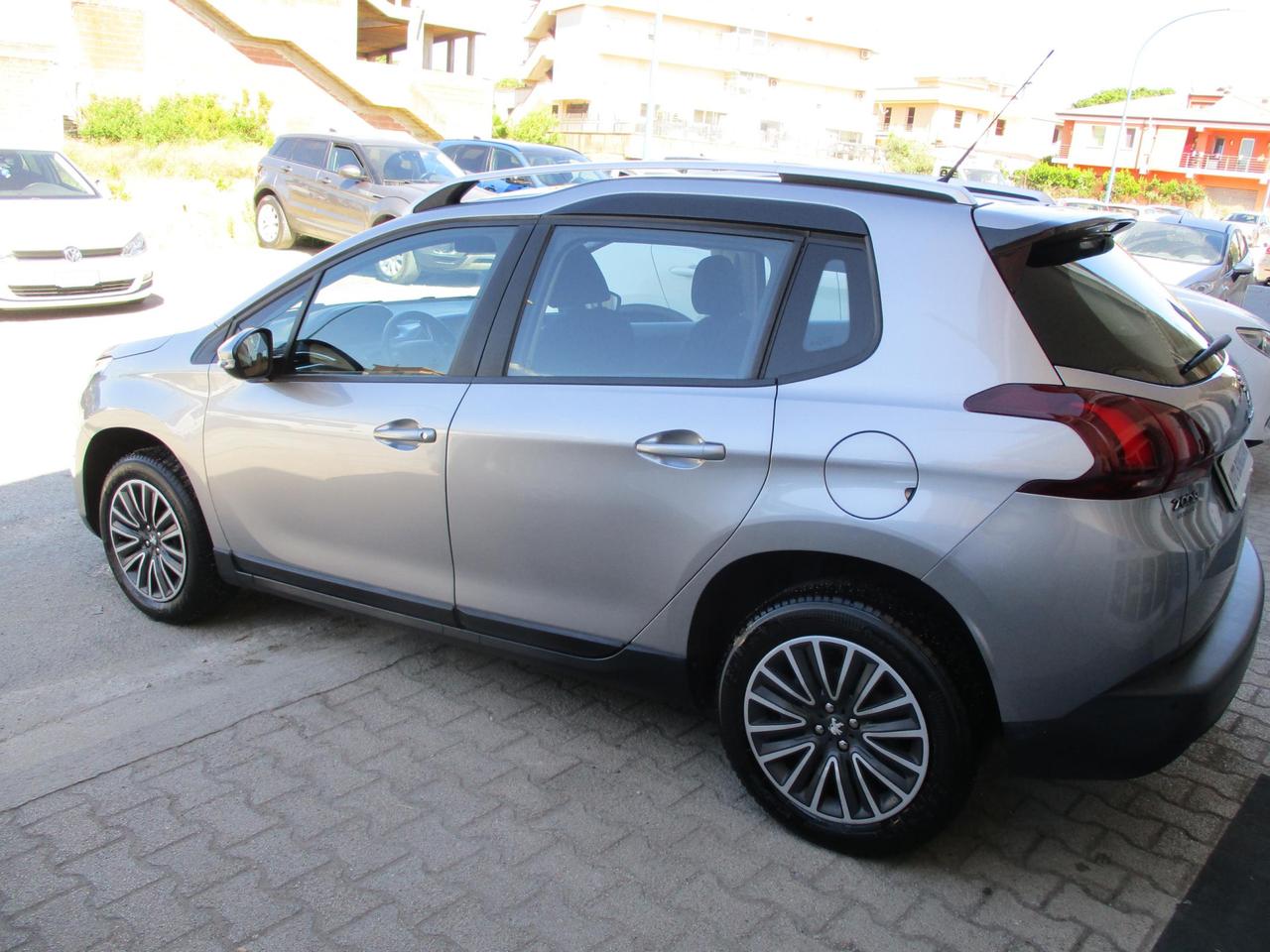 Peugeot 2008 1.2 puretech Active 82cv my16