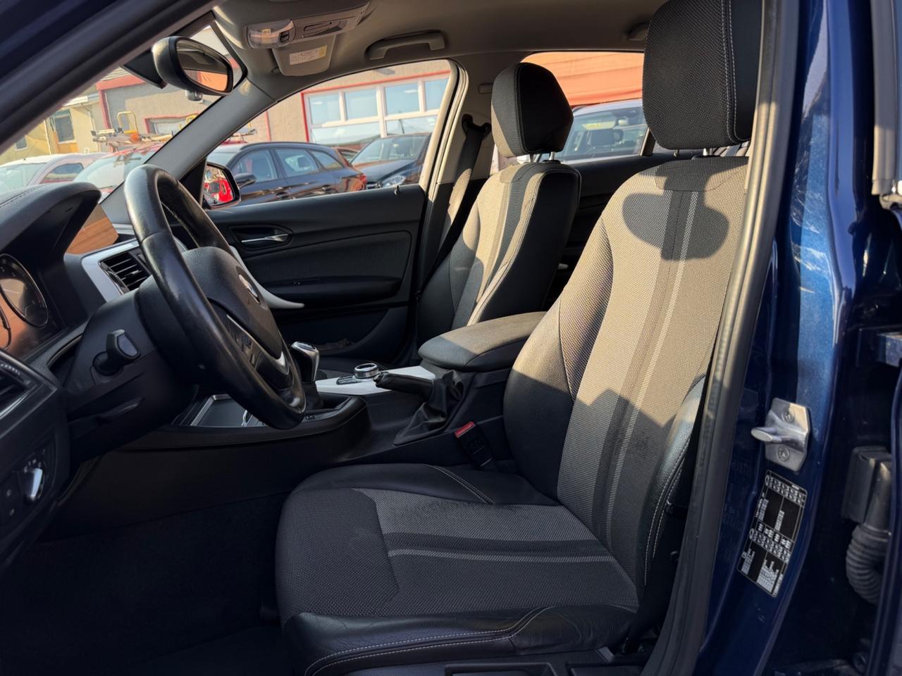 Bmw 120 120d 5p. Urban