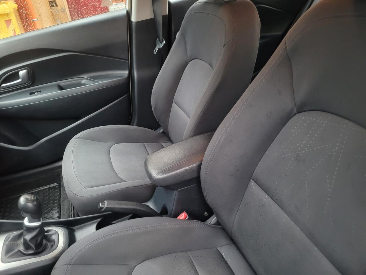 Kia Rio 1.1 CRDi X NEOPATENTATI