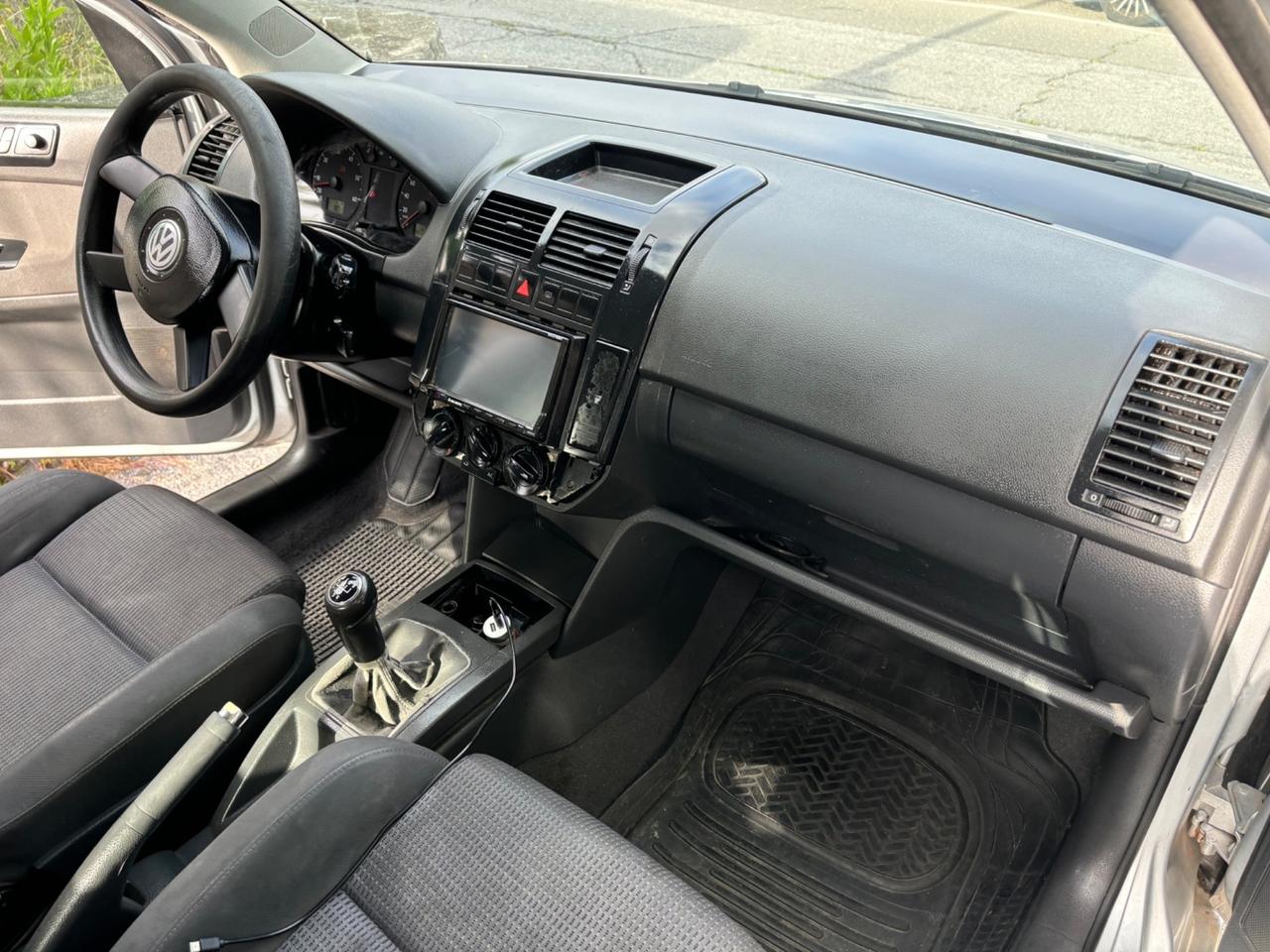 Volkswagen Polo 1.4 16V 5p. Trendline