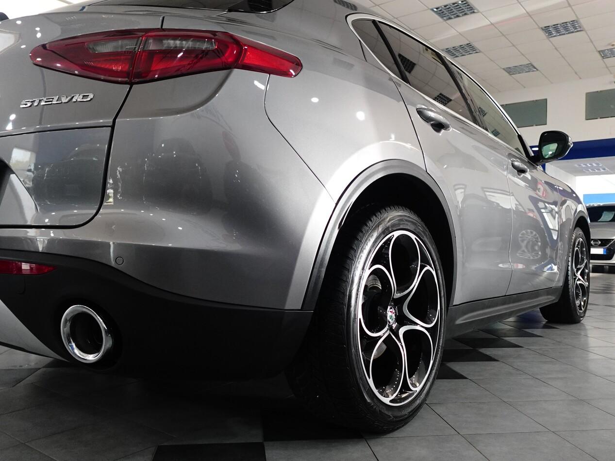 Alfa Romeo Stelvio 2.2 MJT 160 CV AT8 RW SPORT TECH
