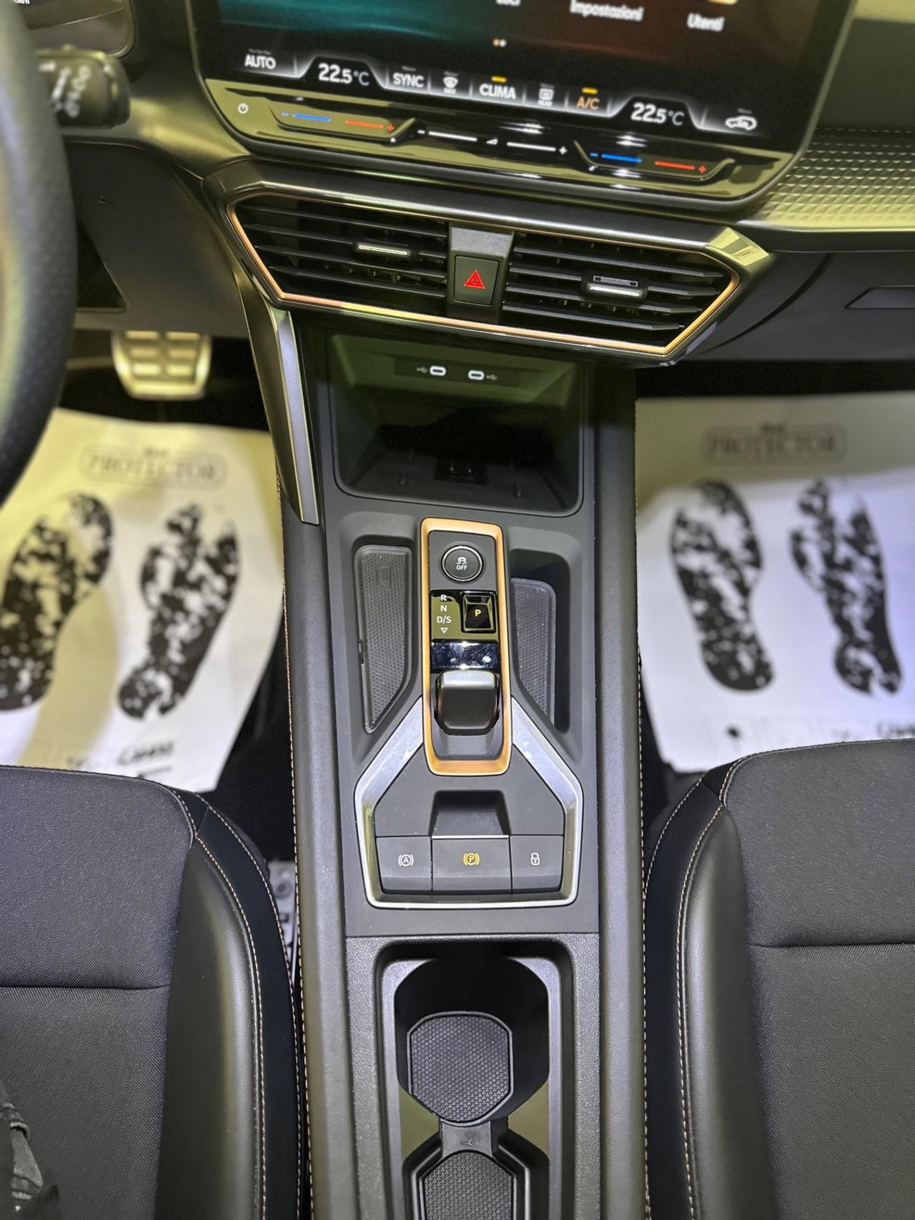 Cupra Leon 1.5 Hybrid 150 CV DSG
