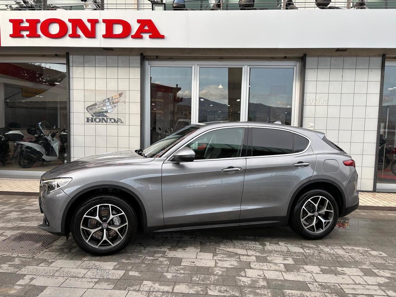 Alfa Romeo Stelvio 2.2 Turbodiesel 210 CV AT8 Q4 Executive