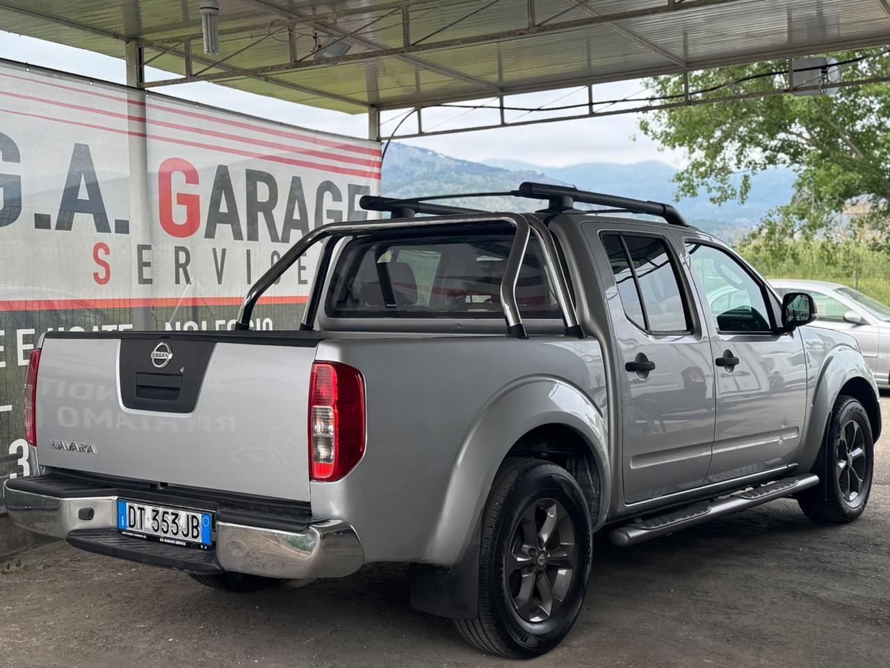 Nissan Navara 2.5 dCi 4 porte Double Cab Platinum