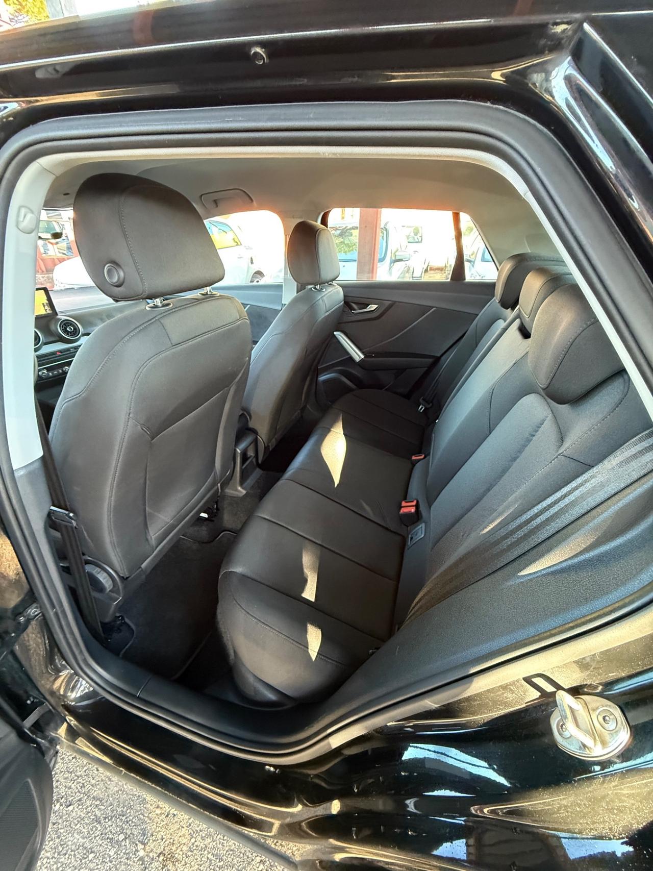 Q2 30 TFSI-S line-unipro-rate-garanzia-E6