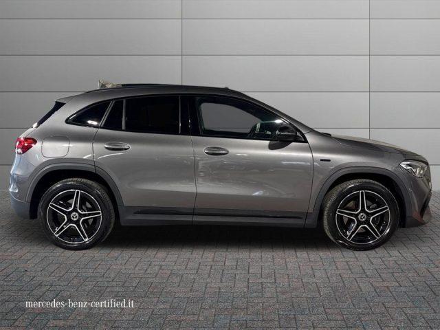 MERCEDES-BENZ GLA 250 e EQ-Power Automatic Premium
