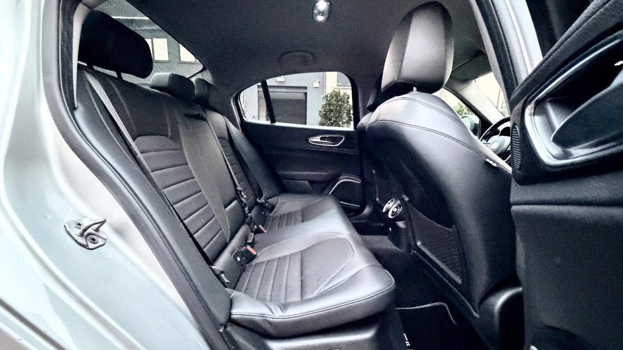 ALFA ROMEO GIULIA 2.2 TURBODIESEL EXECUTIVE AT8 190CV - FULL LED, PELLE, CAR PLAY