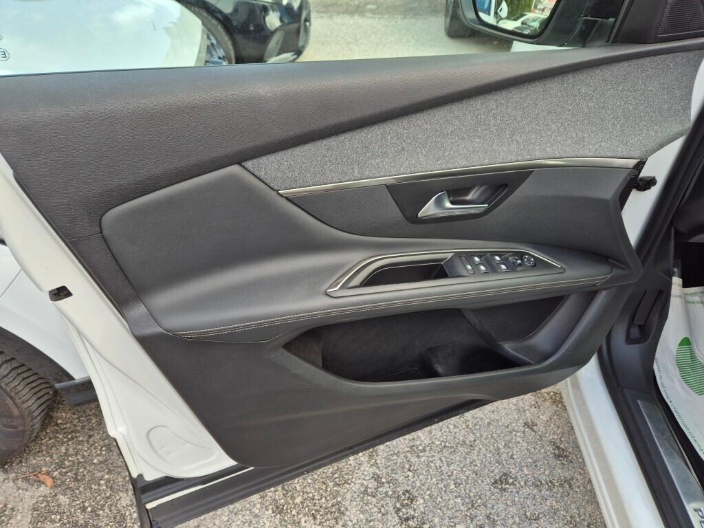 Peugeot 3008 GT-LINE BlueHDi 130CV MANUALE