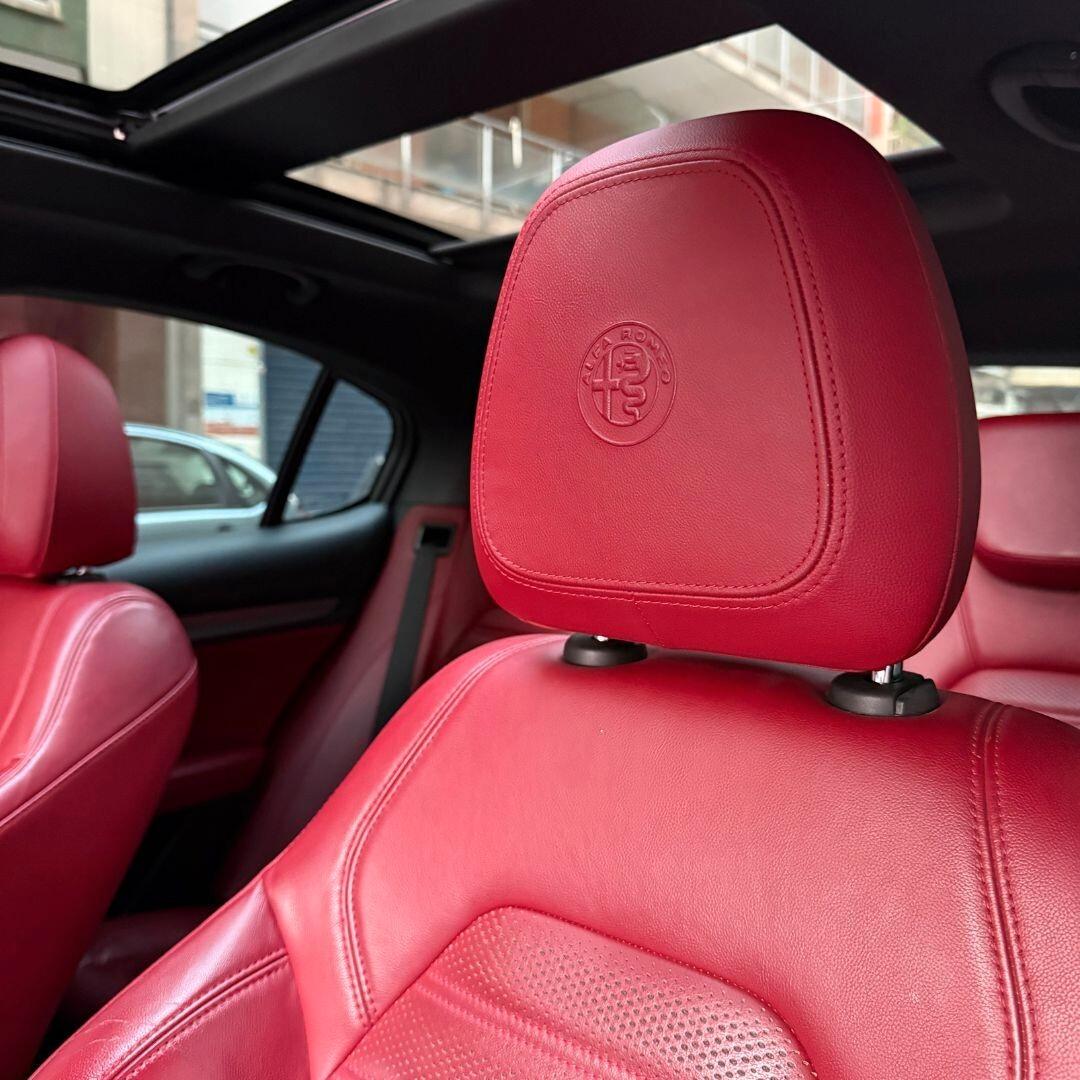 Alfa Romeo Stelvio 2.0 Turbo 280 CV Competizione