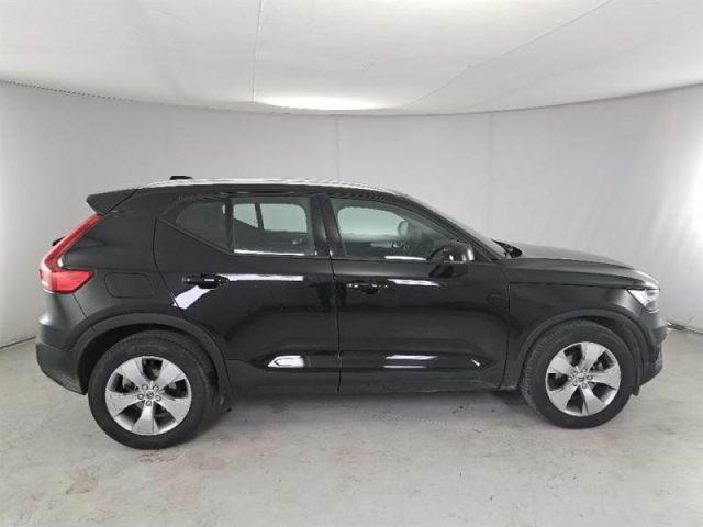 VOLVO XC40 D3 Geartronic Momentum Pro