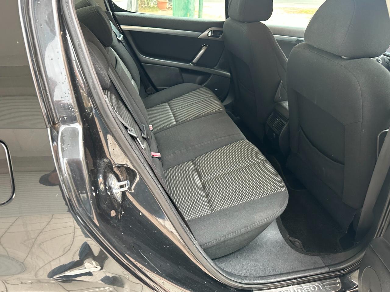 Peugeot 407 2.0 HDI (12 RATE)