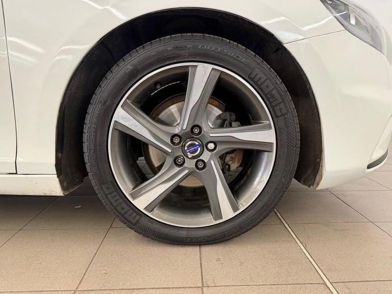 Volvo V40 D2 R-design 94g