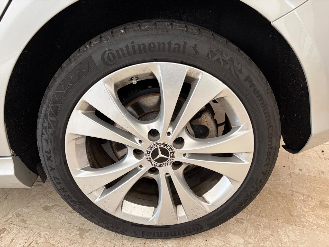 MERCEDES CLASSE B 200 D AUTOMATIC PREMIUM