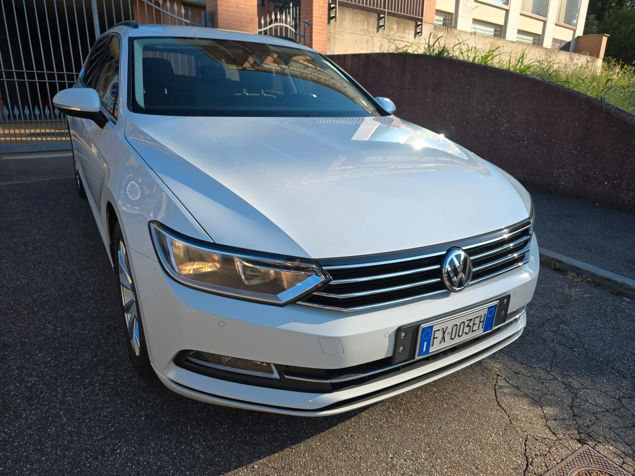 Volkswagen Passat SW 1.6 tdi Business 120cv dsg