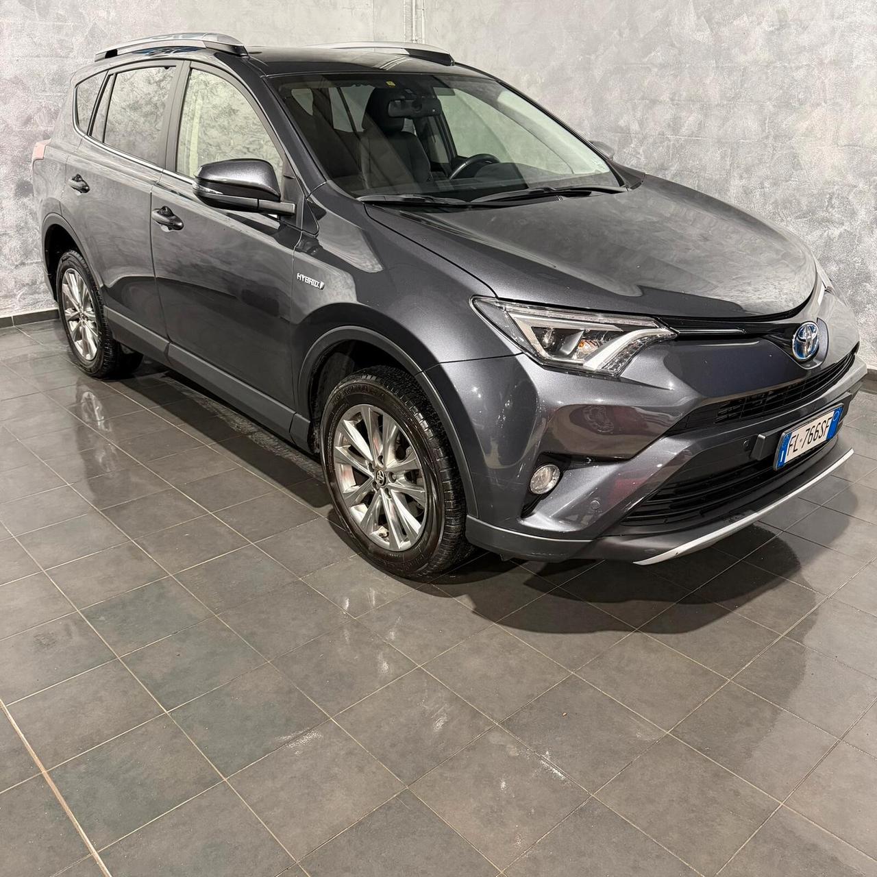 Toyota RAV 4 2.5 Hybrid COMW NUOVA GANCIO TRAINO+PELLE+RETROCAMERA+ PROMO FINO AL 24/12