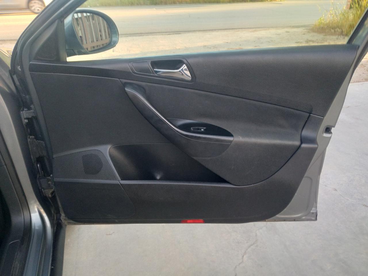 Volkswagen Passat 2.0 TDI DPF Comfortline