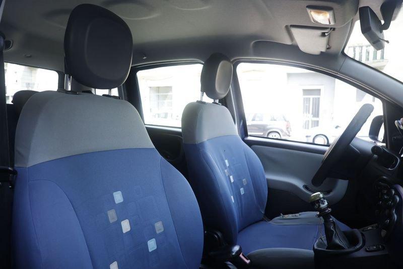 FIAT Panda FIAT Panda 1.2 Lounge 51KW ANNO 2012