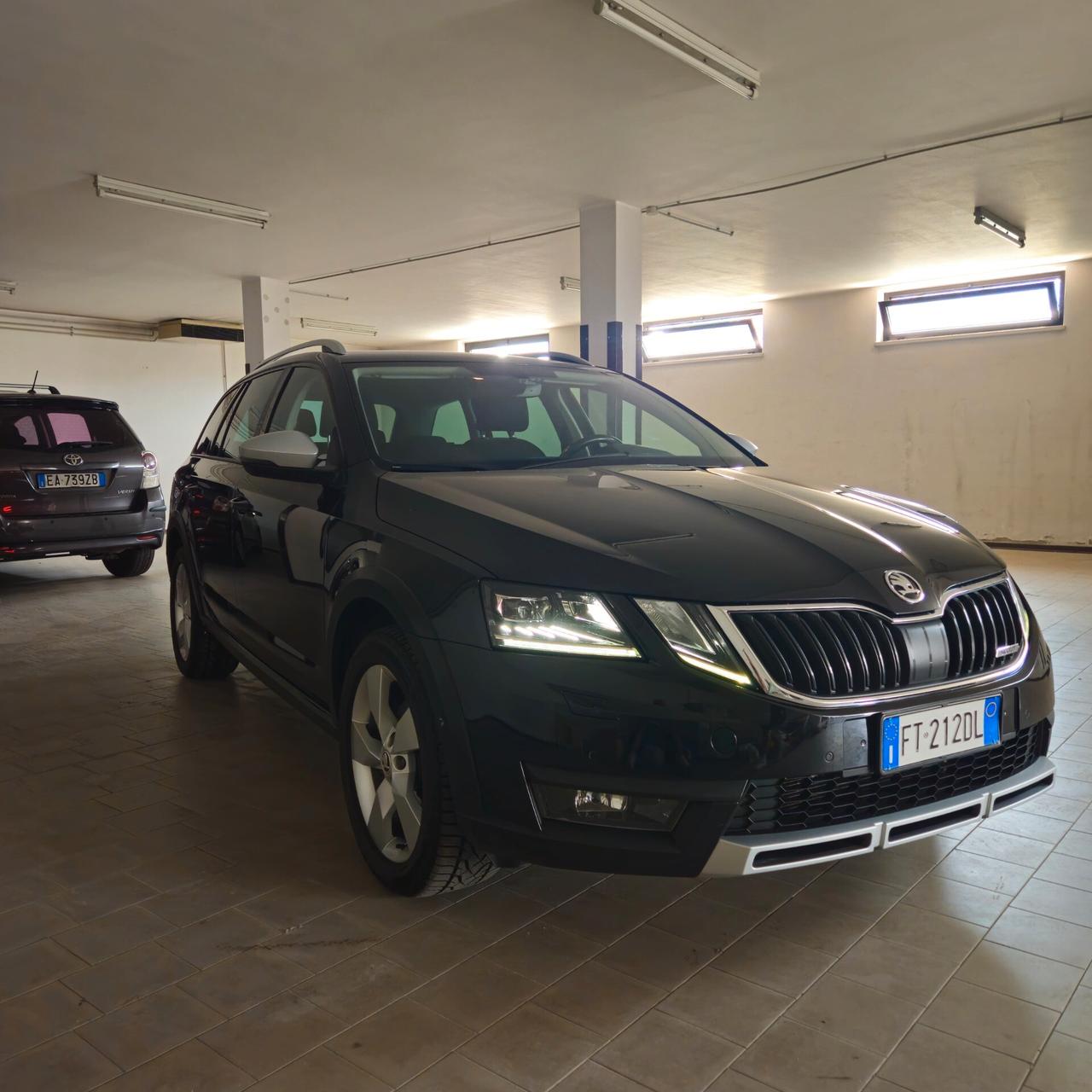 Skoda Octavia 2.0 TDI CR 150 CV 4x4 DSG Wagon Scout