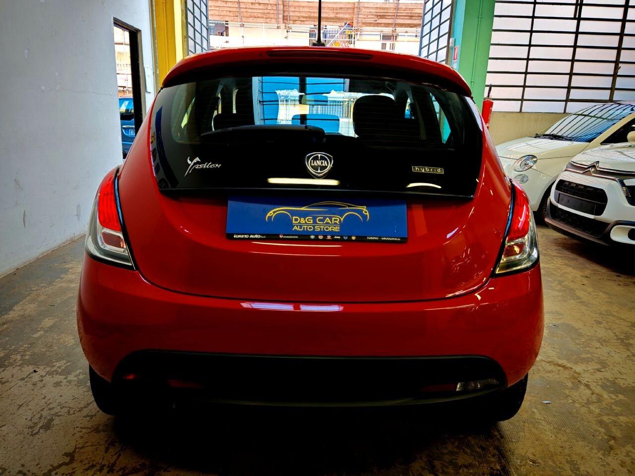Lancia Ypsilon 1.0 Hybrid Ecochic