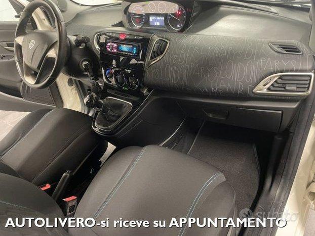 LANCIA Ypsilon 1.2 69 CV 5 porte BICOLOR-UNIPRO