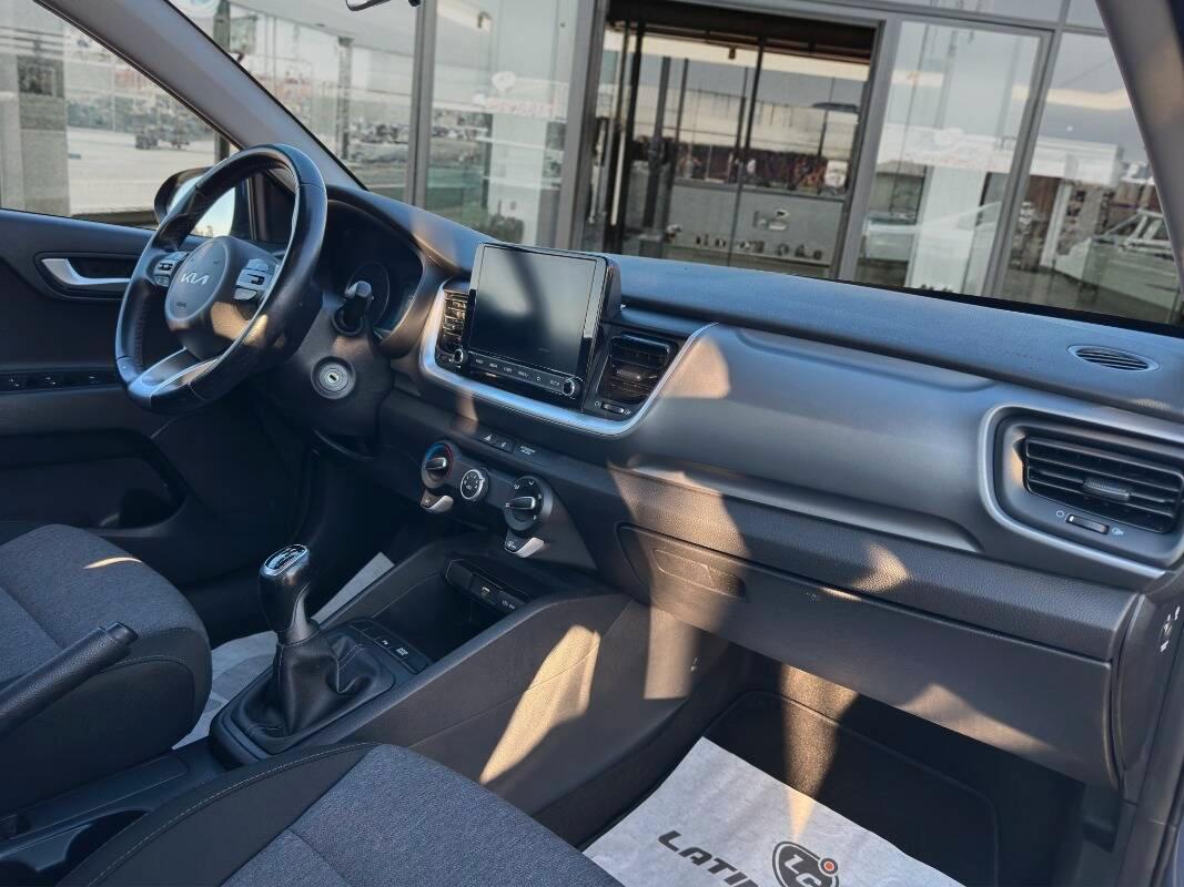 Kia Stonic 1.0 t-gdi mhev Urban 100cv CON TELECAM E CARPLAY