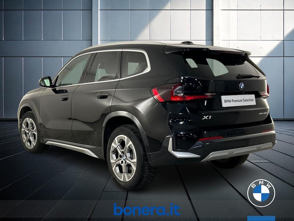 BMW X1 18 d X-Line Edition Essence sDrive DCT