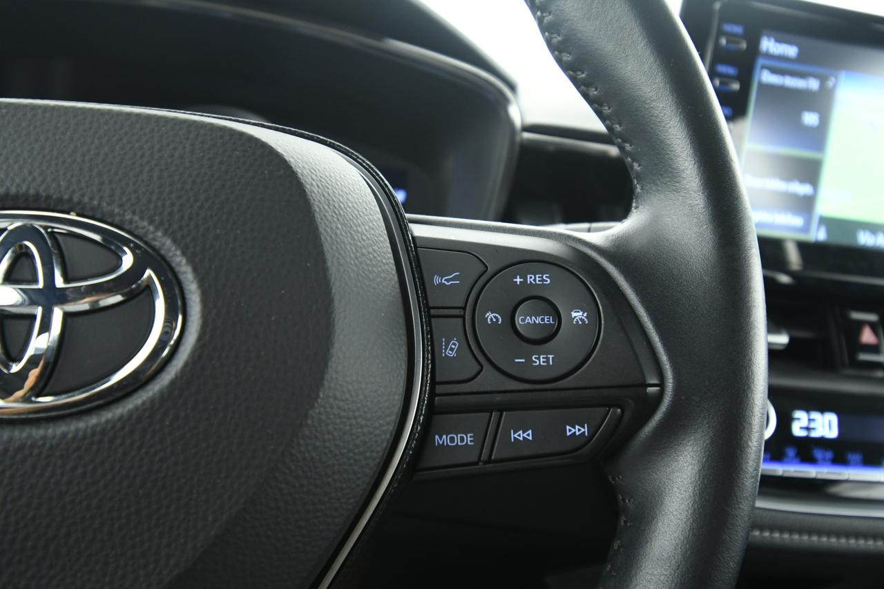 TOYOTA Corolla Touring Sports 1.8h Business Tech cvt ACC+CAMERA+LED