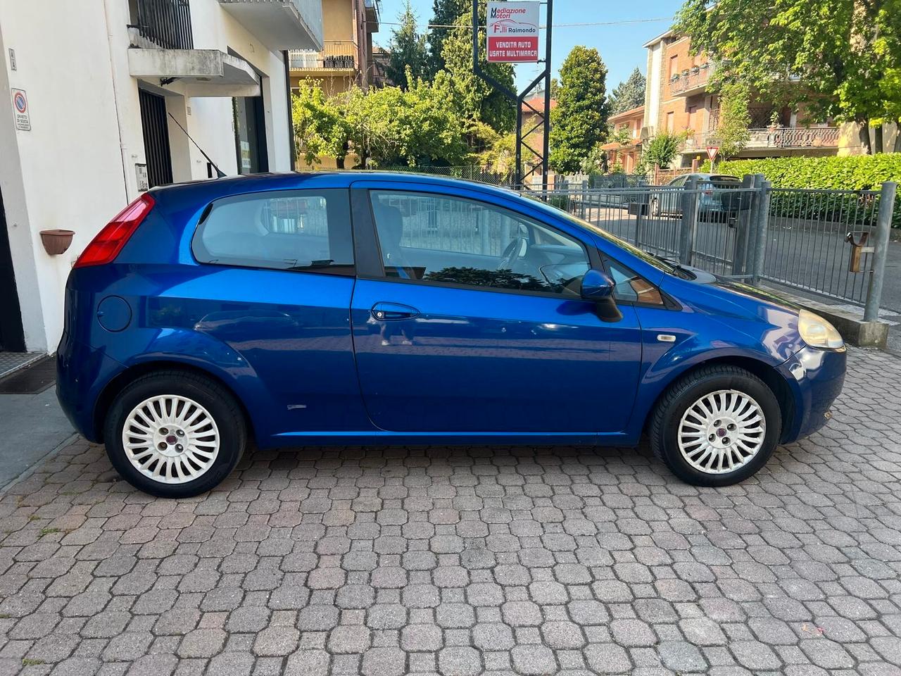 Fiat Grande Punto 1.2 65CV OK NEOPATENTATI