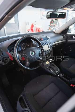 Skoda Octavia Wagon 2.0 TDI Elegance DSG