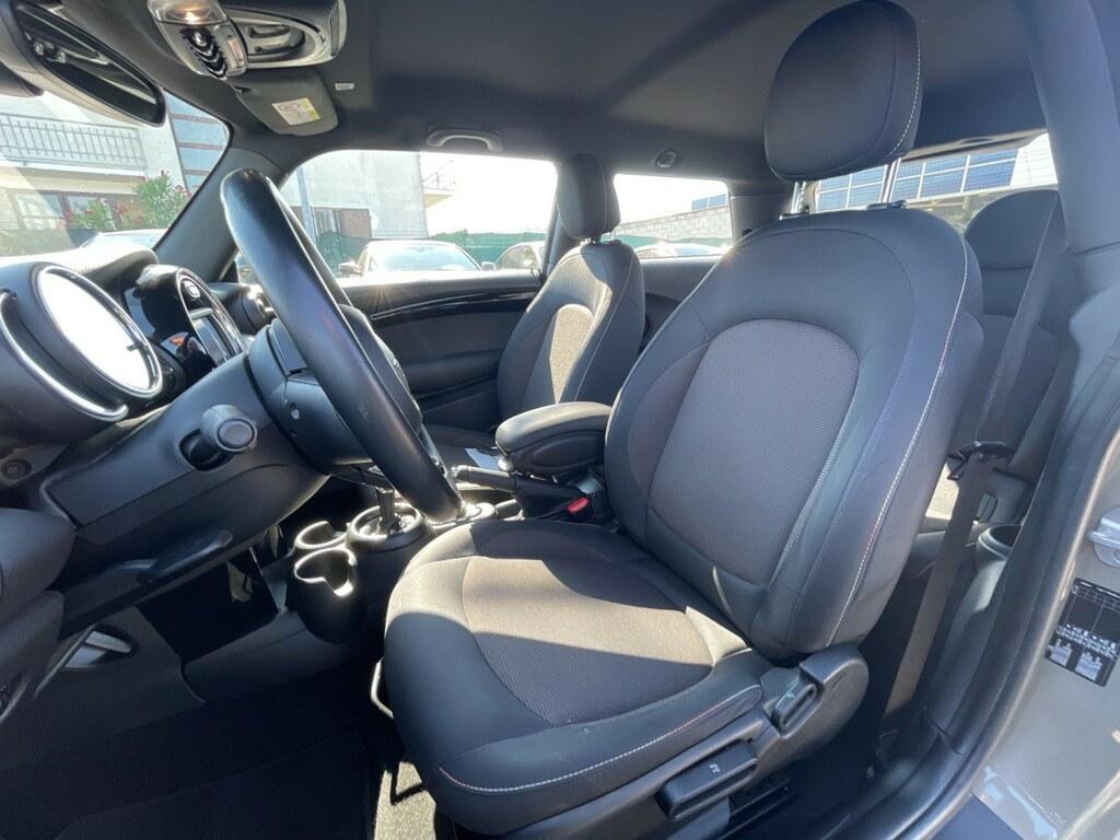 Mini Cooper D 1.5 TwinPower Turbo Cooper D Business DCT