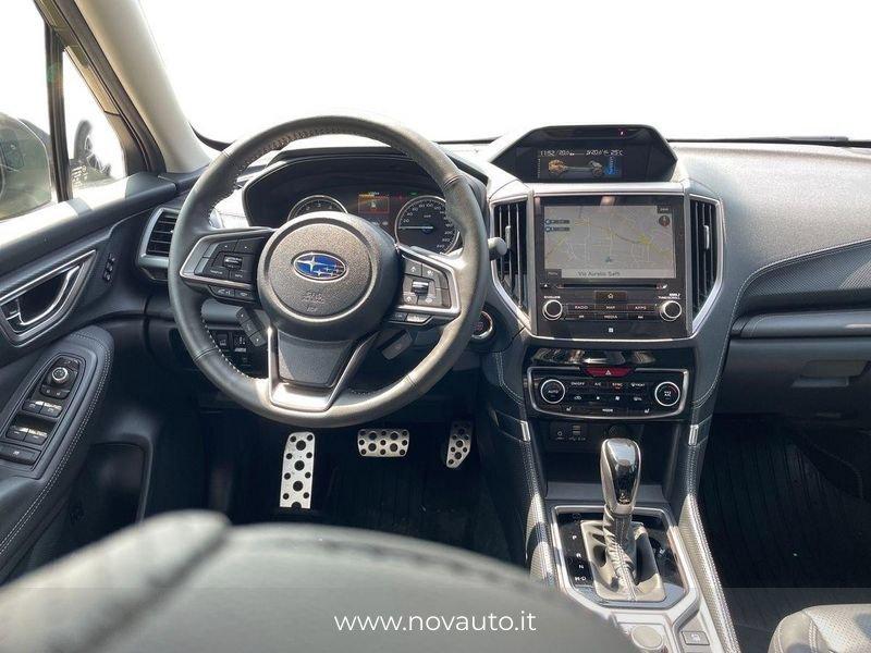 Subaru Forester 2.0 e-Boxer Premium auto