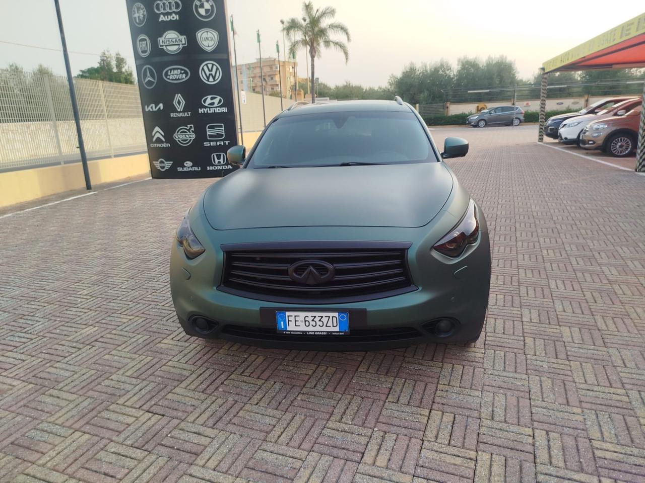 Infiniti QX70 3.0 diesel V6 AT S Premium