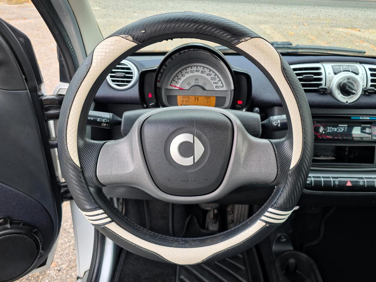 Smart ForTwo 1000 45 kW MHD coupé pure CV-61 E5B Automatico NEO