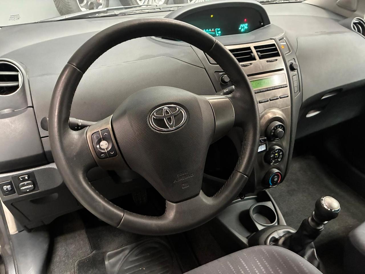 Toyota Yaris 1.3 5 porte Sol