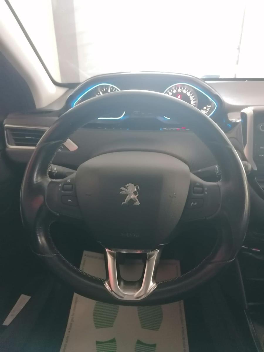 PEUGEOT - 2008 - BlueHDi 120 S&S Allure