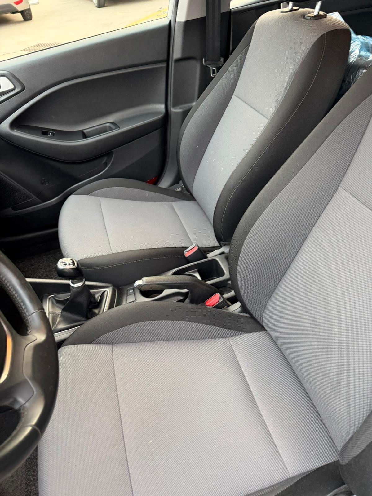 Hyundai i20 1.2 5 porte Tech