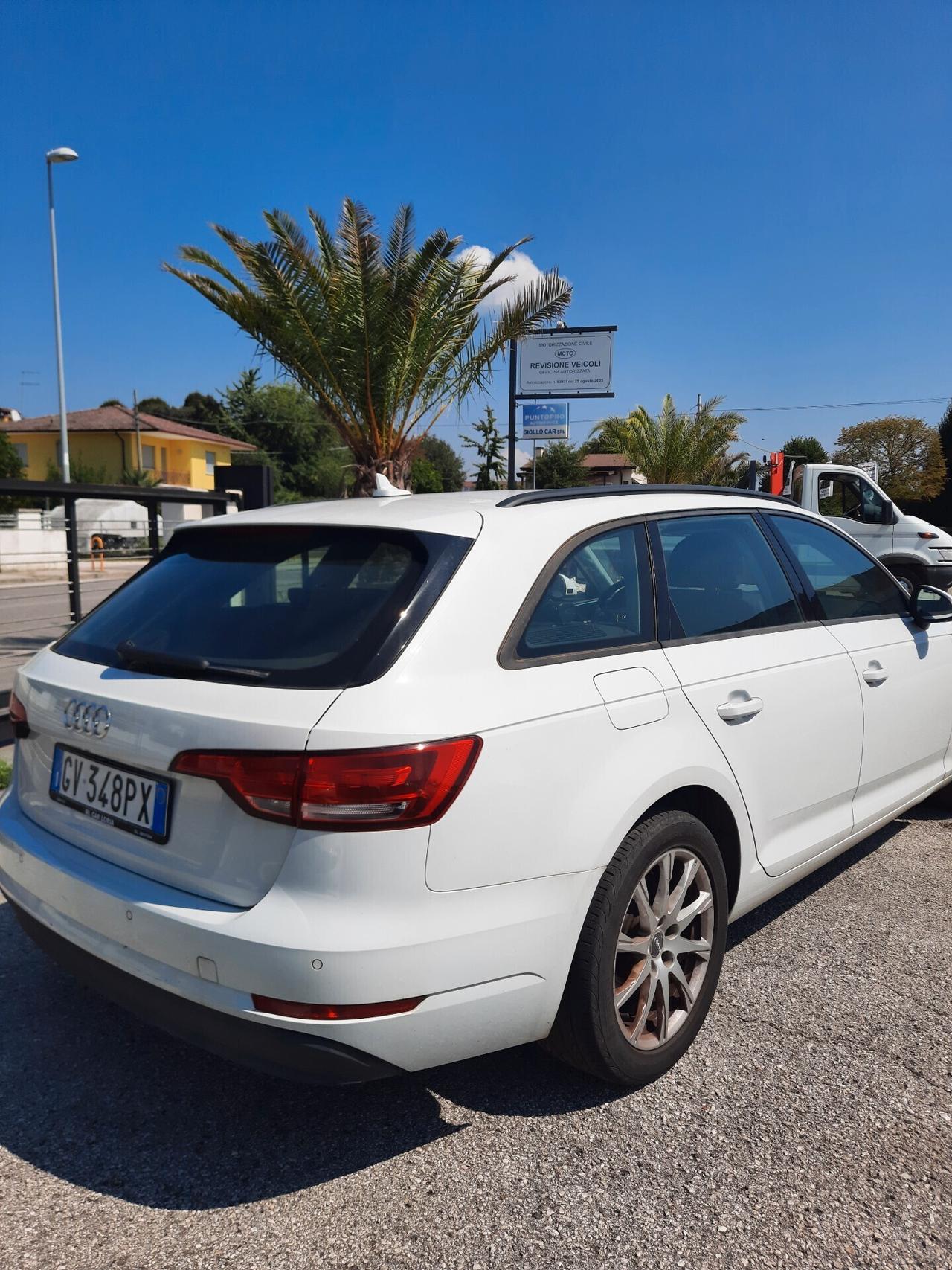 Audi A4 2.0 TDI 150 CV ultra S tronic