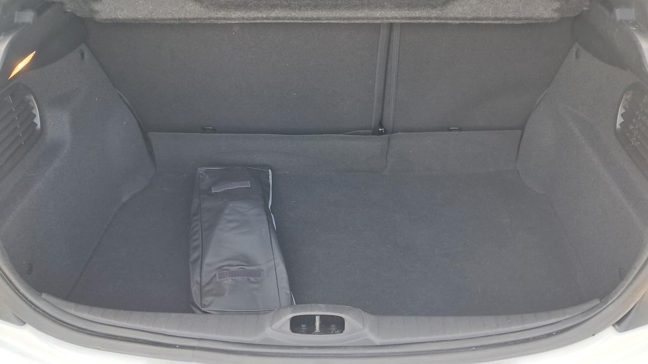 Peugeot 208 1200 5 porte Active