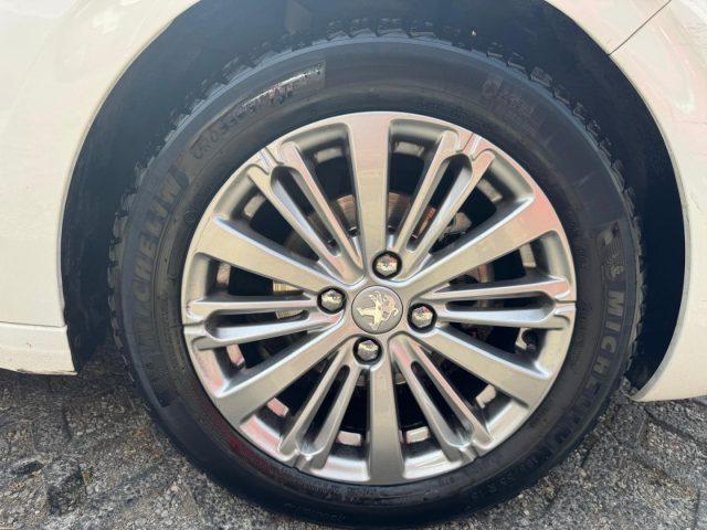 PEUGEOT 208 PureTech Turbo 110 EAT6 S&S 5 porte Allure