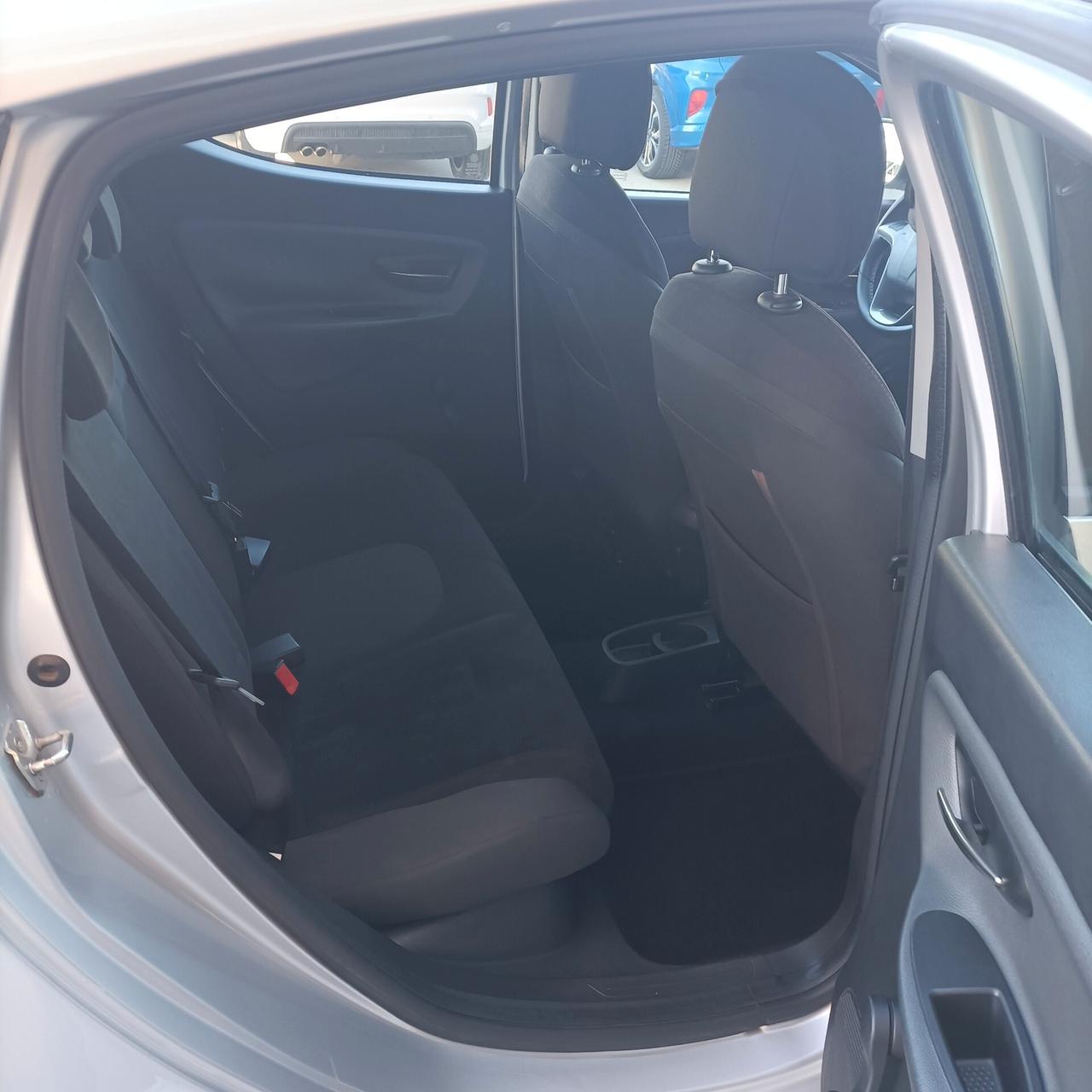 Lancia Ypsilon 1.2 69 CV 5 porte Gold