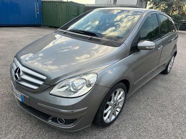 MERCEDES-BENZ B 180 CDI Sport senza nessun lavoro da fare