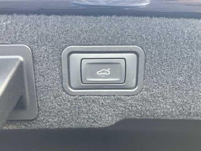 Audi A8 50 TDI 3.0 quattro tiptronic