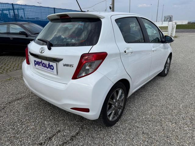 TOYOTA Yaris 1.4 D-4D 5p Active CAMBIO AUTOMATICO